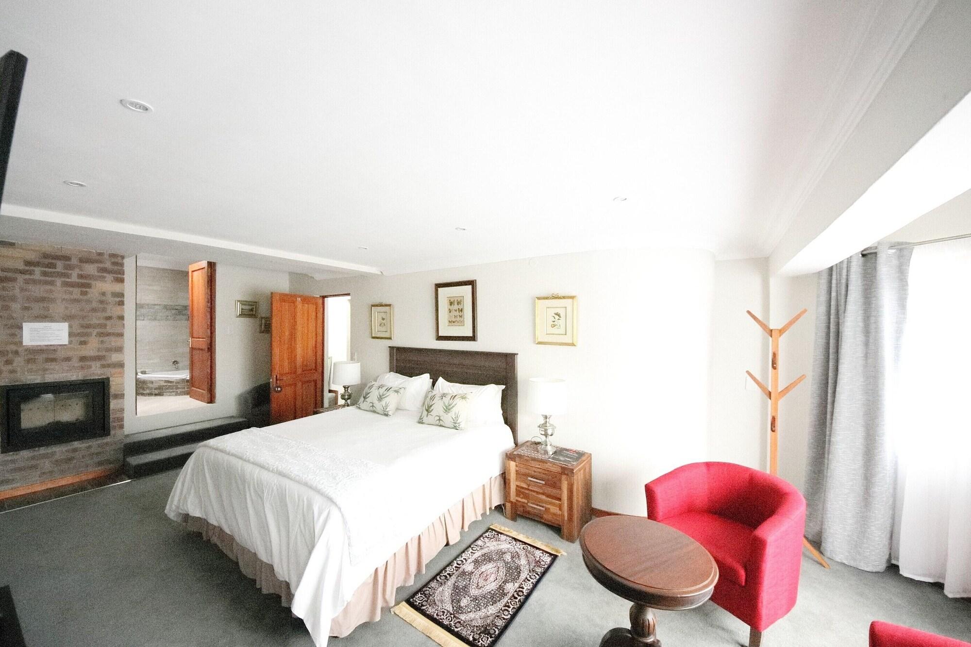 The Highlander Hotel Dullstroom Dış mekan fotoğraf