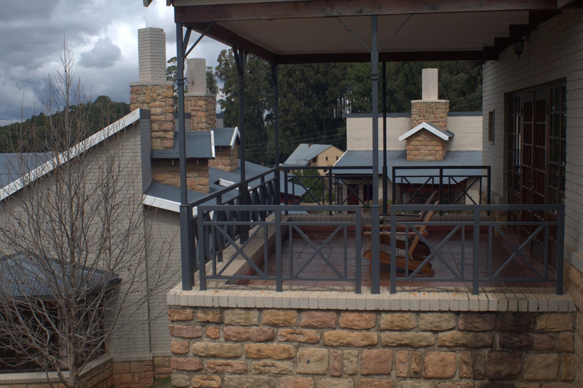 The Highlander Hotel Dullstroom Dış mekan fotoğraf