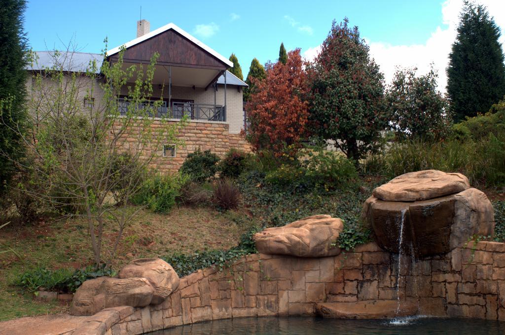 The Highlander Hotel Dullstroom Dış mekan fotoğraf