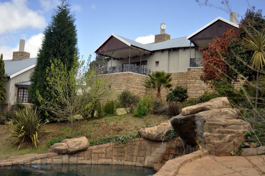 The Highlander Hotel Dullstroom Dış mekan fotoğraf